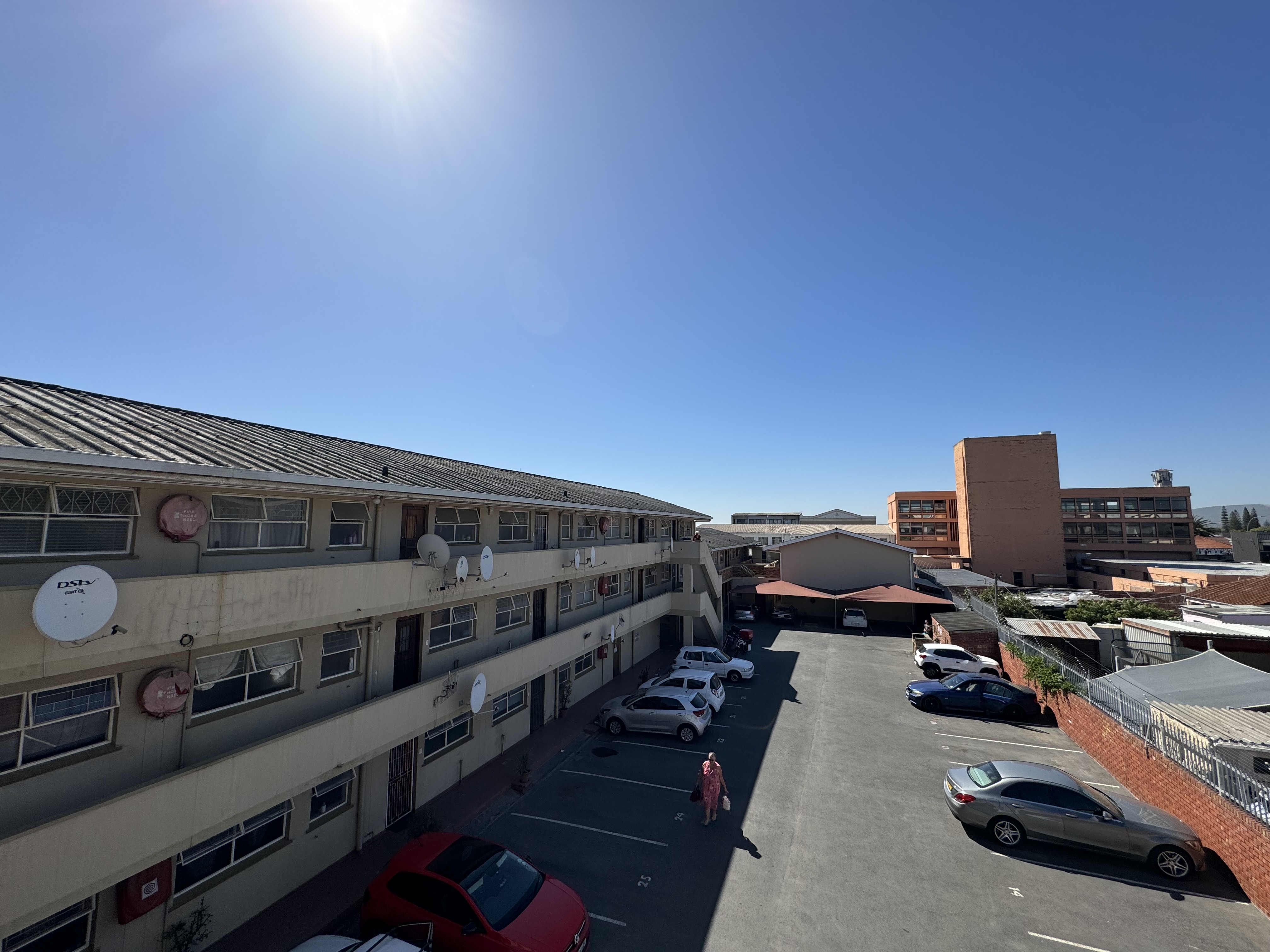 3 Bedroom Property for Sale in Goodwood Central Western Cape